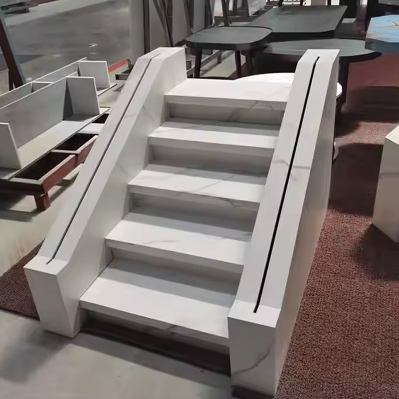 Marble Stair Steps Making Calacatta White Marble Stair Treads White Polishing Tiles on the Stairs